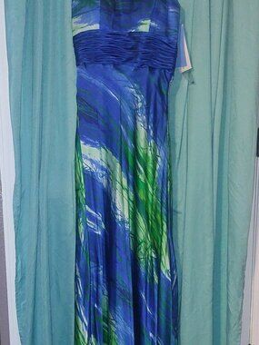Princess Collection Strapless Watercolor Gown Size: 6